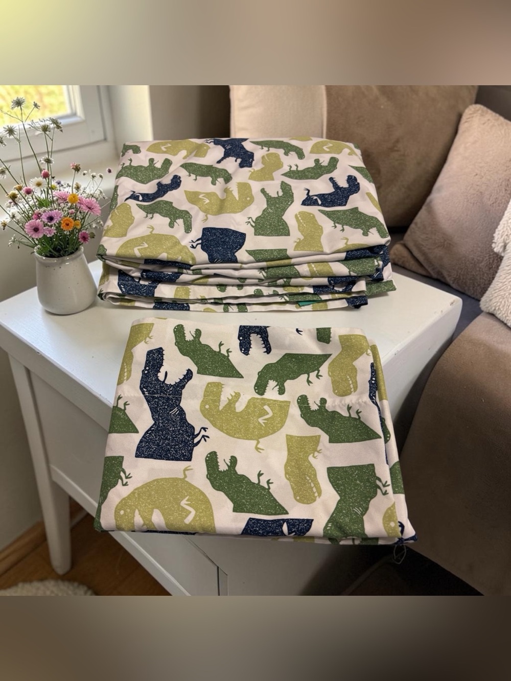 2 Pc Pillowfort Colossal Chomp Queen Full Flat Sheet & Standard Pillowcase Green